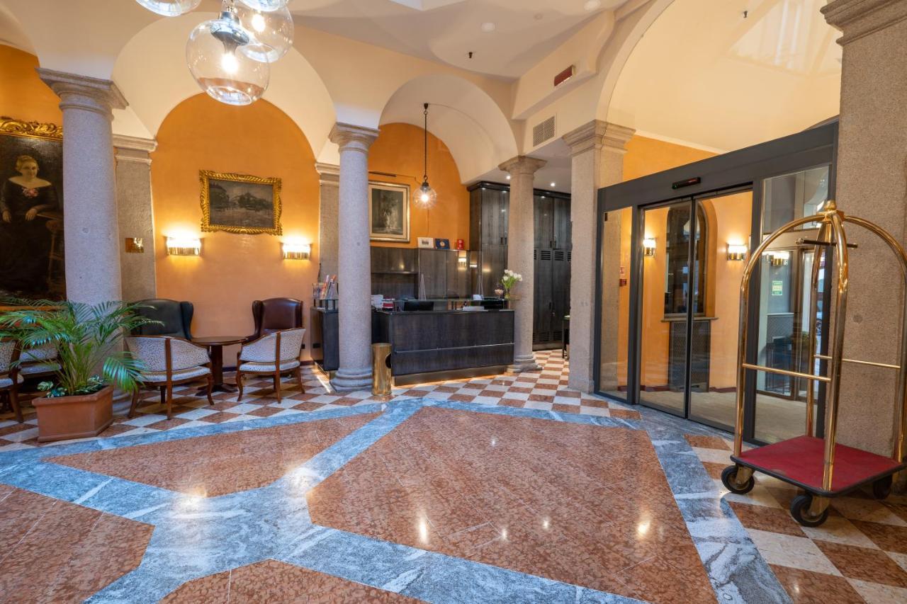 Hotel Regina Milán Exterior foto